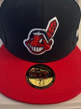 New Era Navy and Red Cleveland Indians Fitted Cap 7 1/4